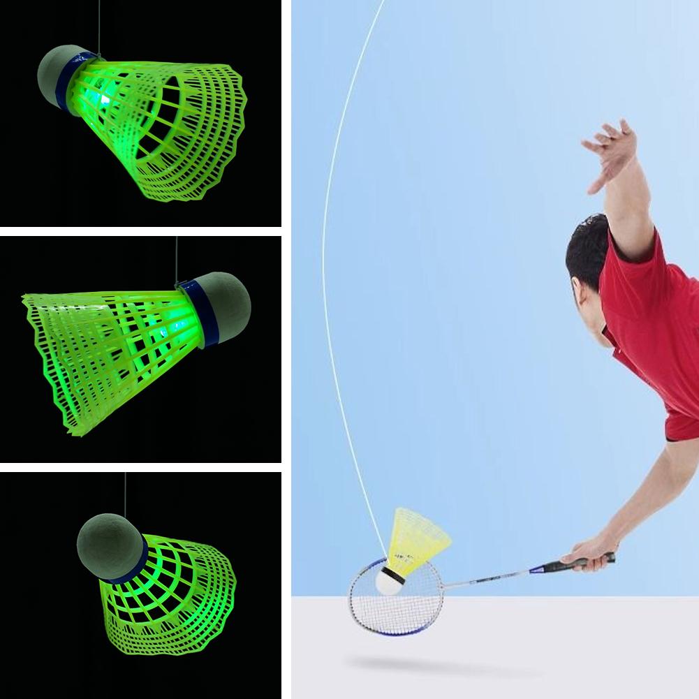 Badminton Talk - バドミントントレーナーストレッチプロバドミントンマシンロボットラケットトレーニングスポーツ自習練習トレーニングアクセサリー